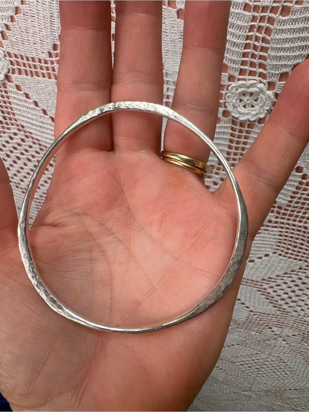 Sterling silver bangle bracelet marked 925 - Picture 4 of 6